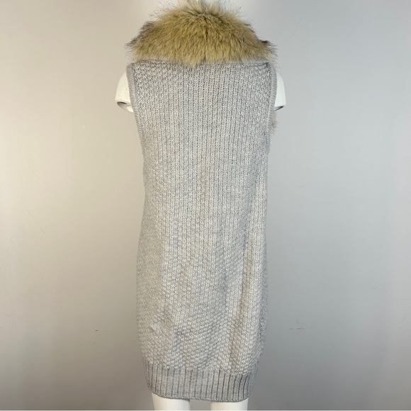 GAP Women's Cream Wool Alpaca Blend Cardigan with Faux Fur Collar S - Picture 3 of 10